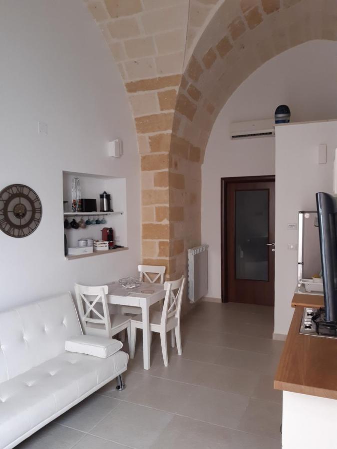 Casa Mima: Locazione Turistica Nel Centro Storico Leilighet Brindisi Eksteriør bilde